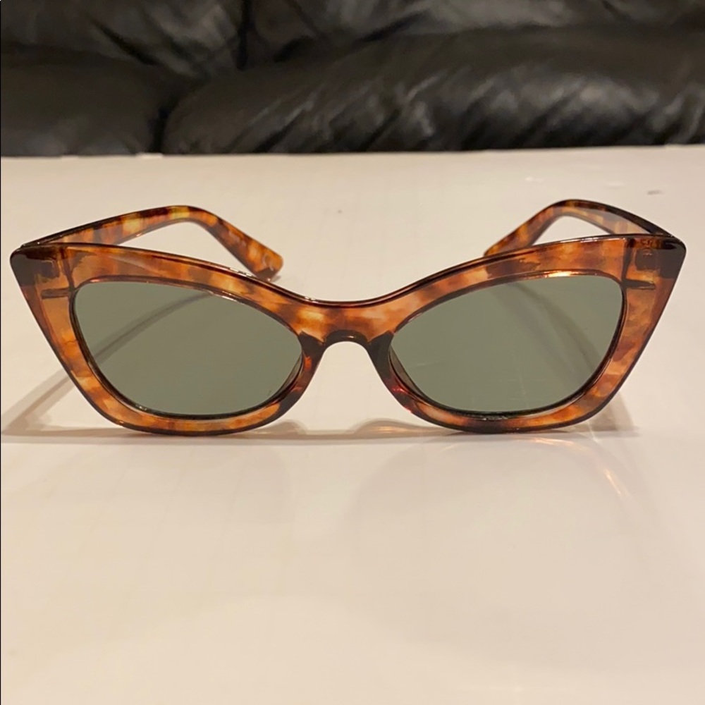 FASHION NOVA Geometric Sunglasses *NWOT*